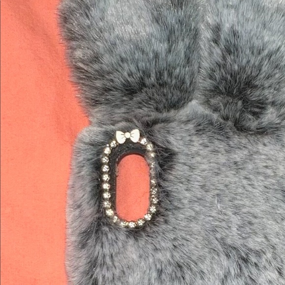 Fluffy bunny iPhone X case - Picture 3 of 7